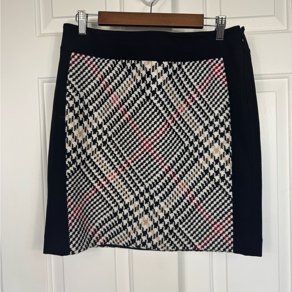 White House Black Market Houndstooth Mini‎ Skirt. Size 8 NWOT - Picture 1 of 7